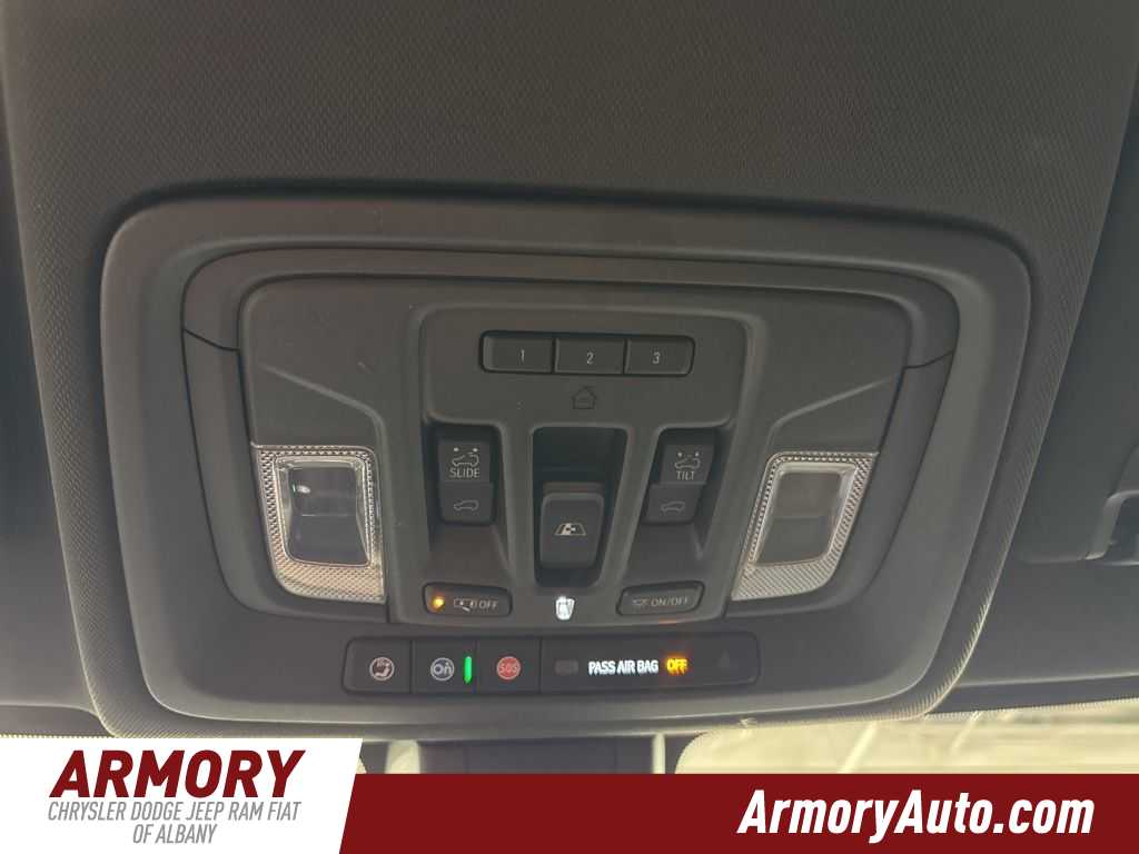 Thumbnail: 2019 Chevrolet Silverado 1500 - 23