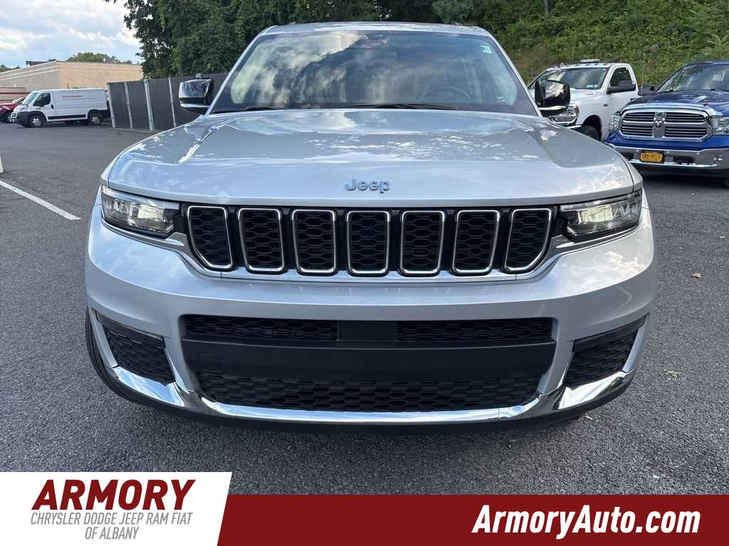 Thumbnail: 2022 Jeep Grand Cherokee L - 2