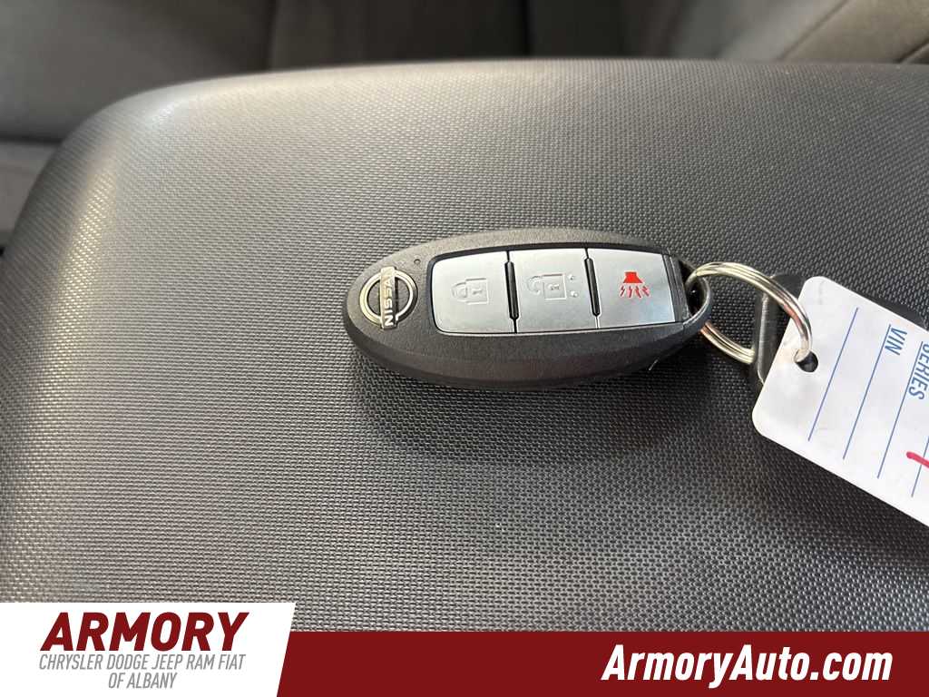 Thumbnail: 2022 Nissan Frontier - 16