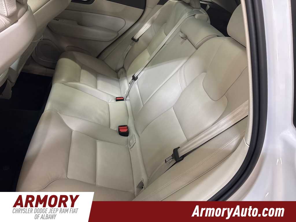 Thumbnail: 2024 Volvo XC60 - 30