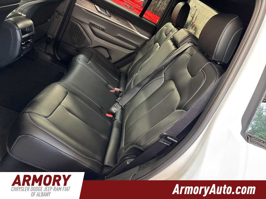 Thumbnail: 2025 Jeep Grand Cherokee - 24