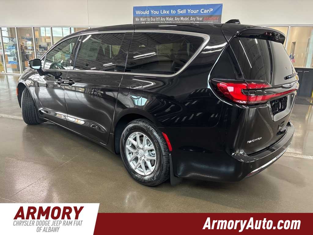 Thumbnail: 2026 Chrysler Pacifica - 6