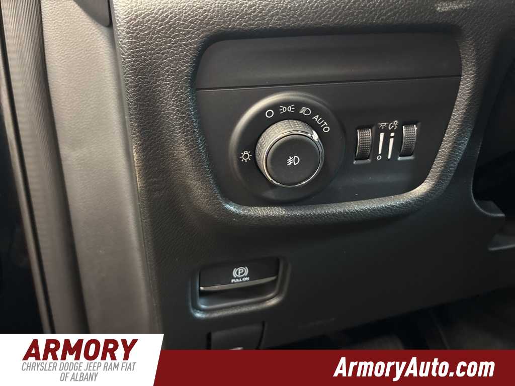 Thumbnail: 2025 Jeep Grand Cherokee - 10