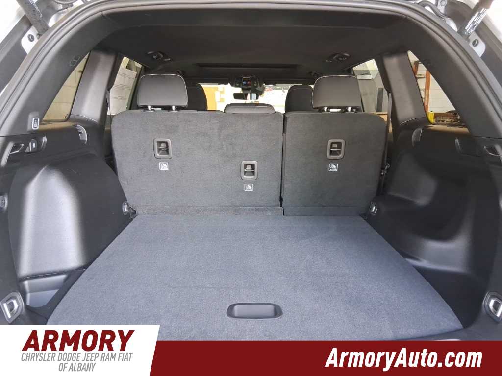 Thumbnail: 2025 Jeep Grand Cherokee - 27