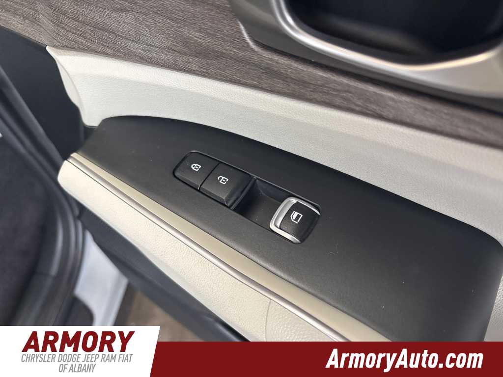 Thumbnail: 2022 Kia Sorento - 48