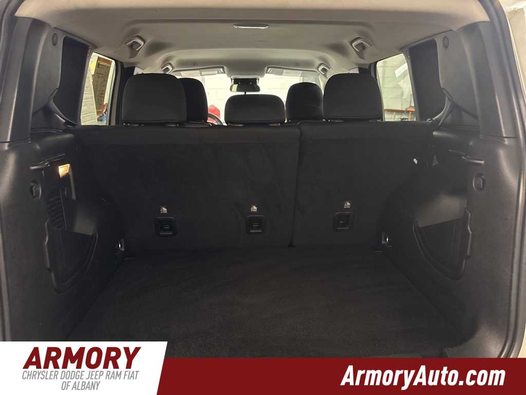 Thumbnail: 2023 Jeep Renegade - 28