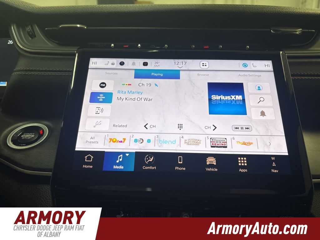 Thumbnail: 2025 Jeep Grand Cherokee - 17