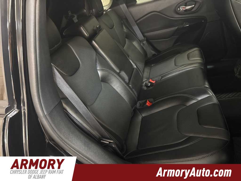 Thumbnail: 2023 Jeep Cherokee - 32