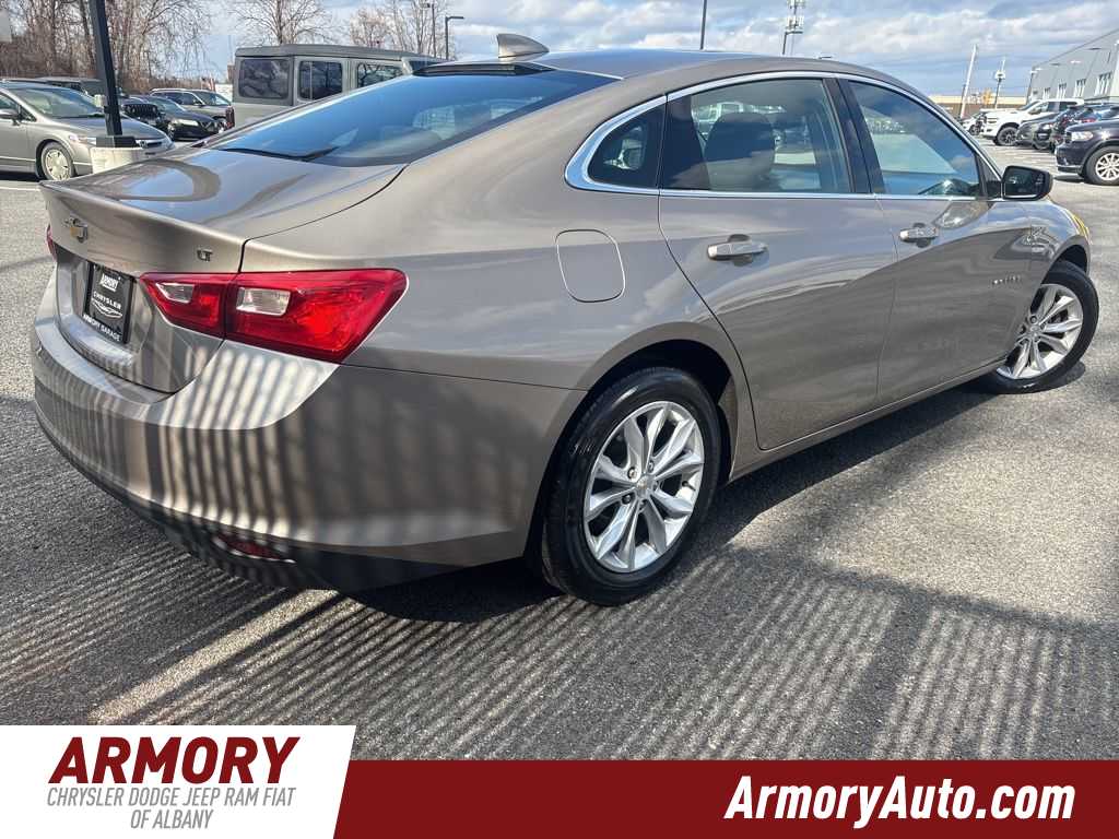 Thumbnail: 2023 Chevrolet Malibu - 4