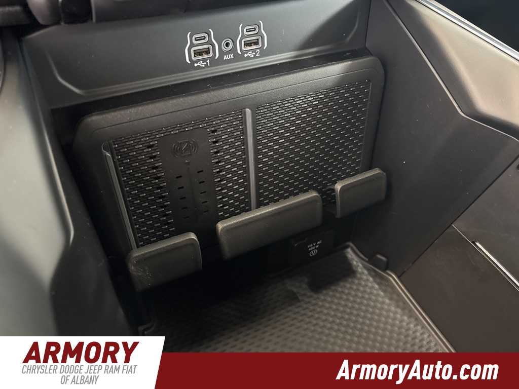 Thumbnail: 2026 RAM 1500 - 17