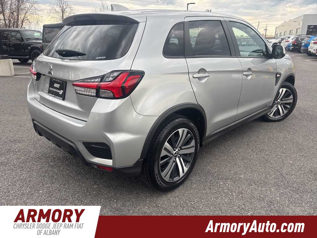 Thumbnail: 2024 Mitsubishi Outlander Sport - 4