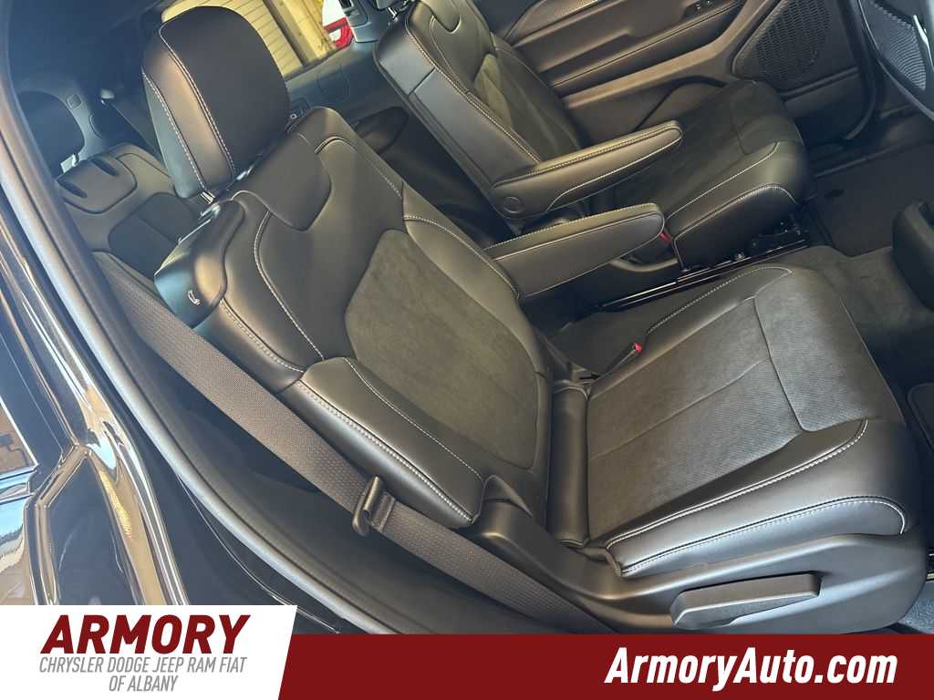 Thumbnail: 2025 Jeep Grand Cherokee L - 34