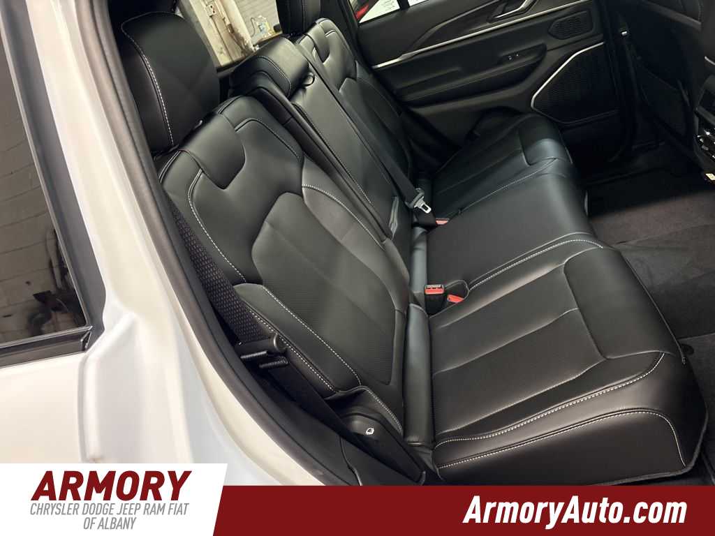 Thumbnail: 2026 Jeep Grand Cherokee - 37