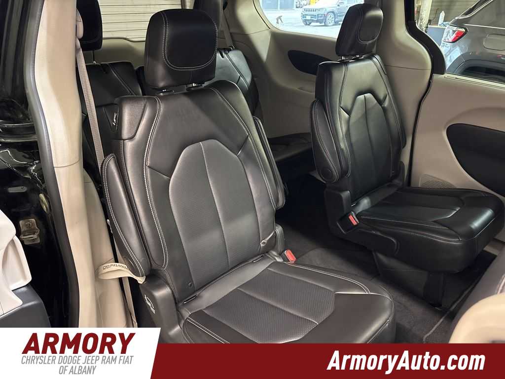 Thumbnail: 2024 Chrysler Pacifica - 35