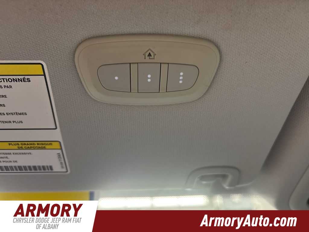 Thumbnail: 2019 Jeep Cherokee - 19