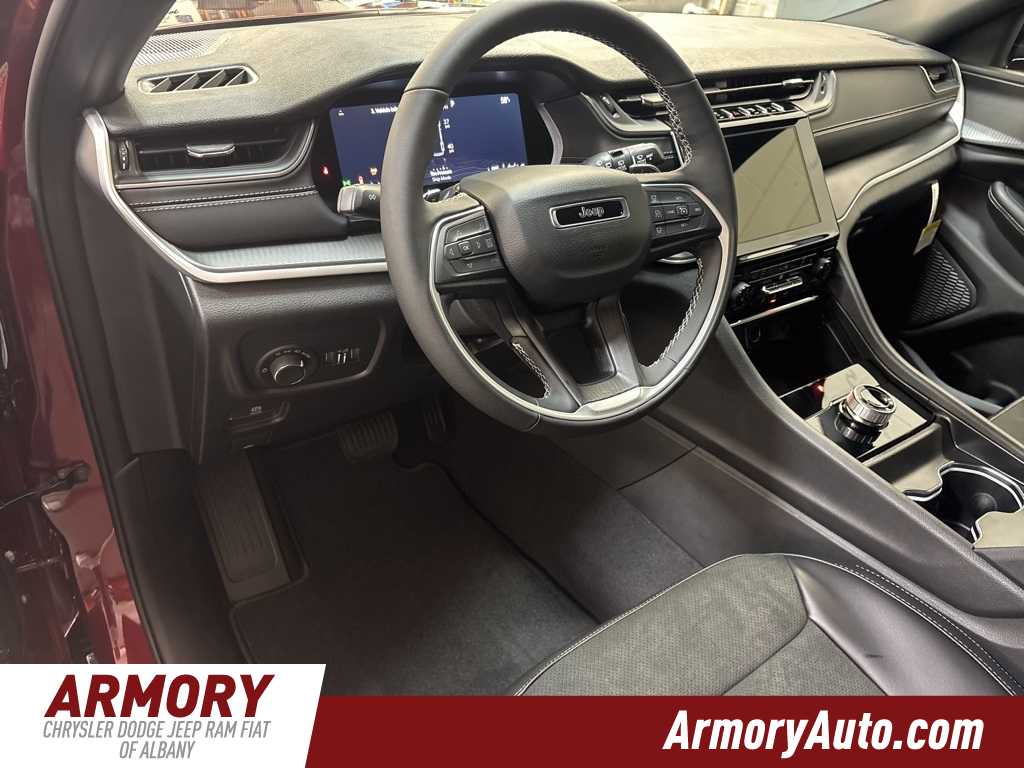 Thumbnail: 2025 Jeep Grand Cherokee L - 9