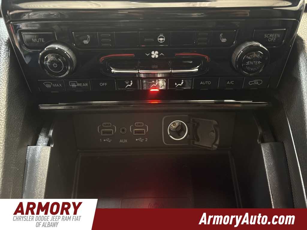 Thumbnail: 2025 Jeep Grand Cherokee L - 16