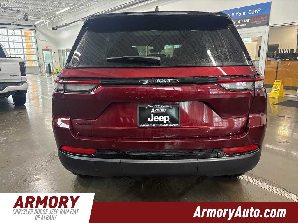 Thumbnail: 2025 Jeep Grand Cherokee - 5