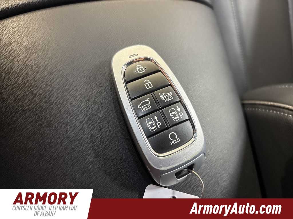 Thumbnail: 2022 Hyundai Santa Fe - 21