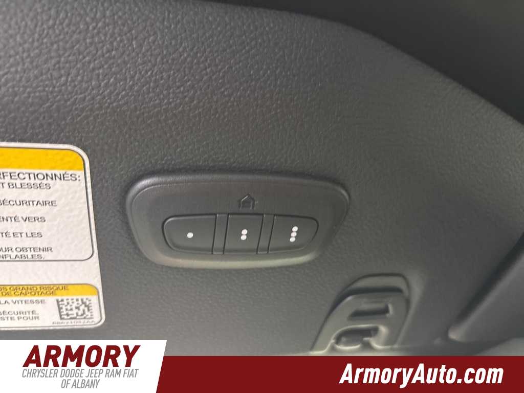 Thumbnail: 2025 Jeep Wrangler - 23