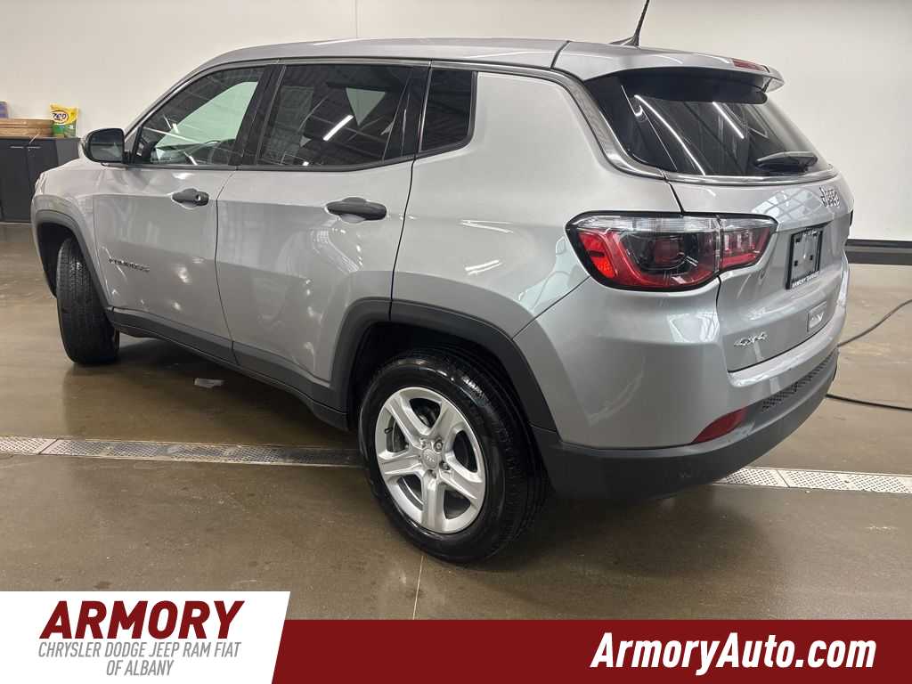 Thumbnail: 2023 Jeep Compass - 6