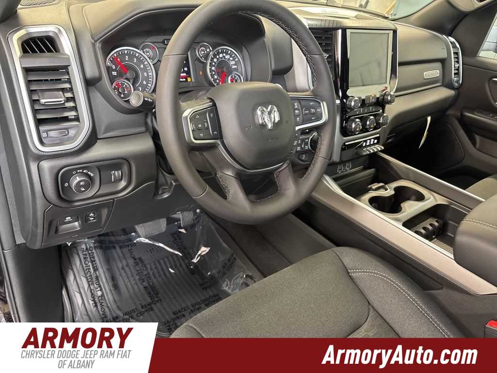 Thumbnail: 2026 RAM 1500 - 9