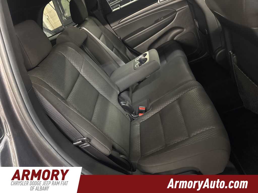 Thumbnail: 2020 Jeep Grand Cherokee - 32