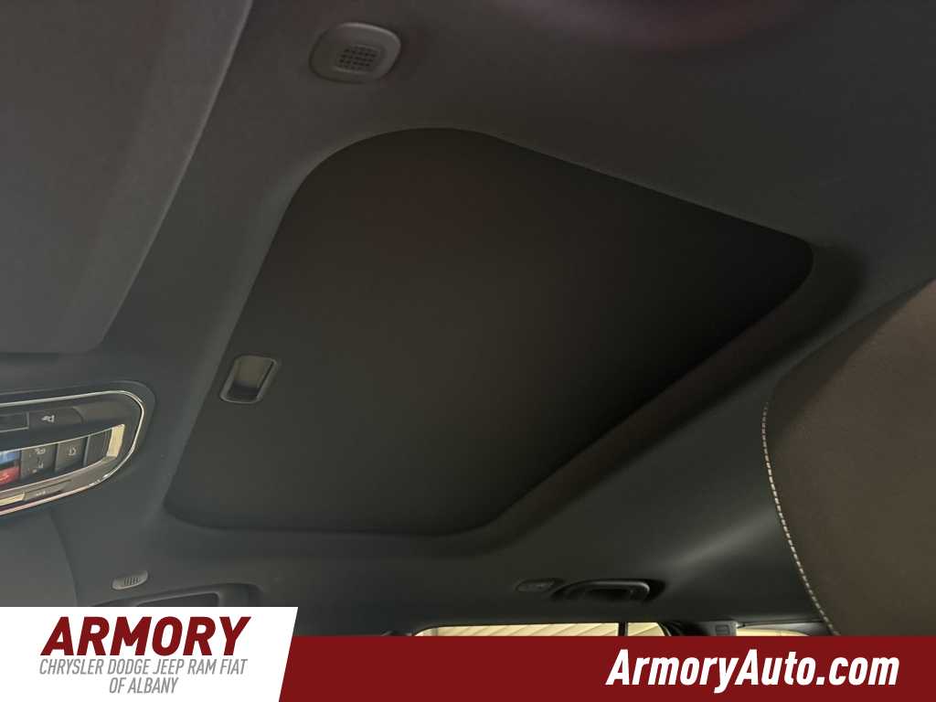 Thumbnail: 2025 Jeep Grand Cherokee - 23