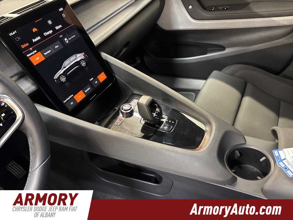 Thumbnail: 2021 Polestar 2 - 16