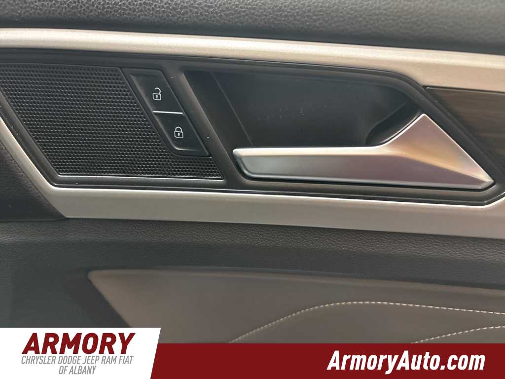 Thumbnail: 2022 Volkswagen Atlas - 41