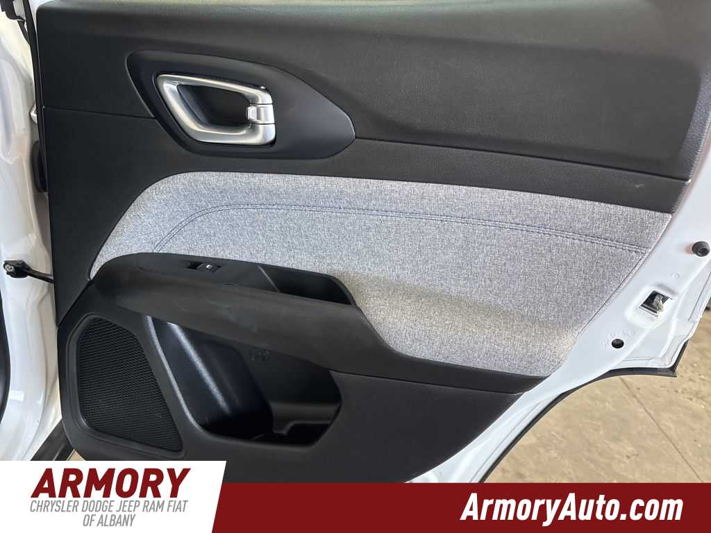 Thumbnail: 2023 Jeep Compass - 29