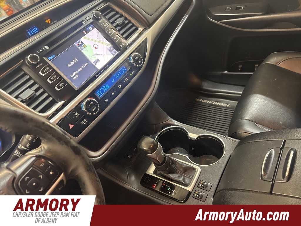 Thumbnail: 2019 Toyota Highlander - 14