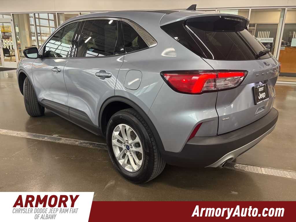 Thumbnail: 2022 Ford Escape - 6