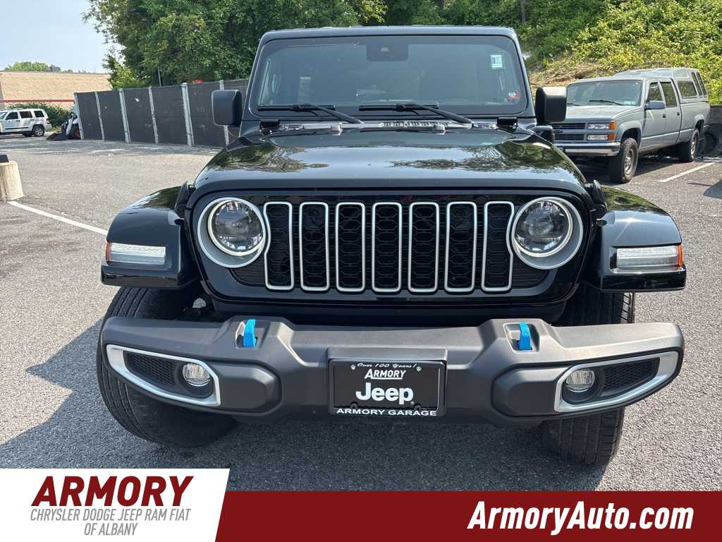 2024 Jeep Wrangler Sahara 2