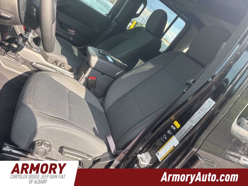 Thumbnail: 2025 Jeep Gladiator - 11