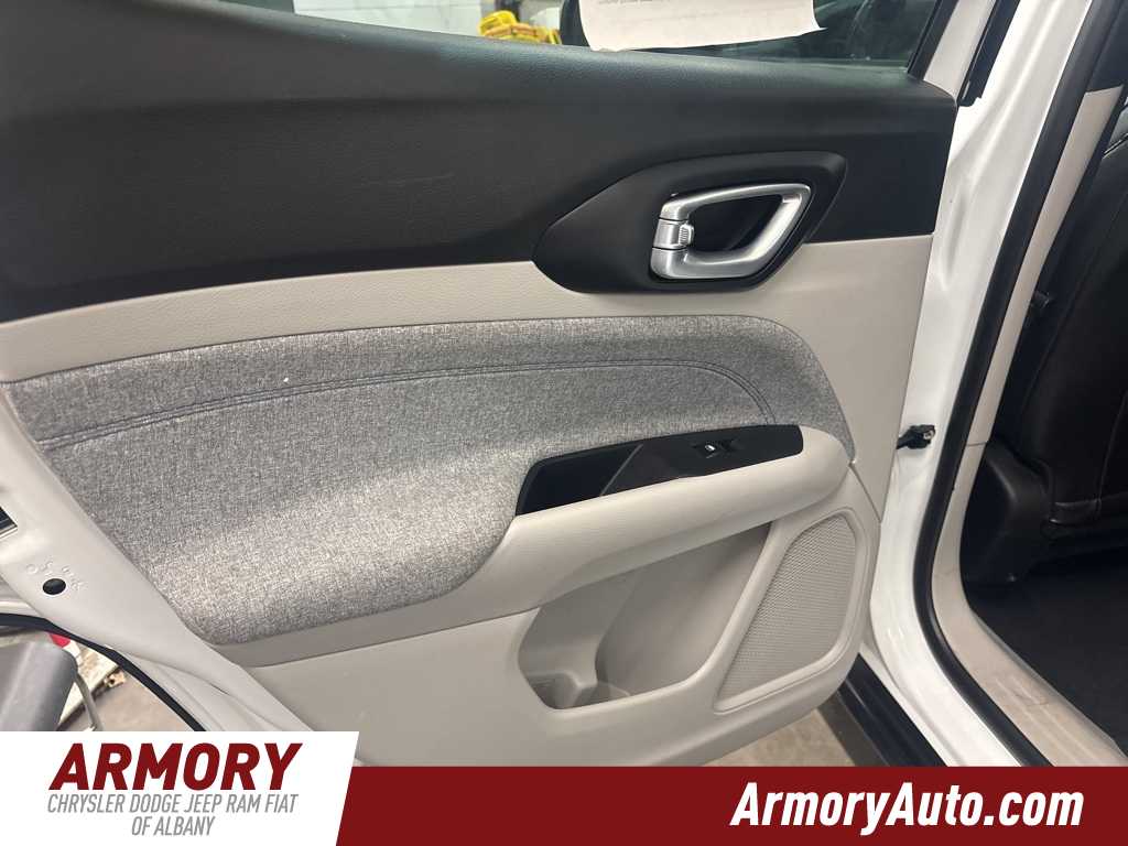 Thumbnail: 2024 Jeep Compass - 22