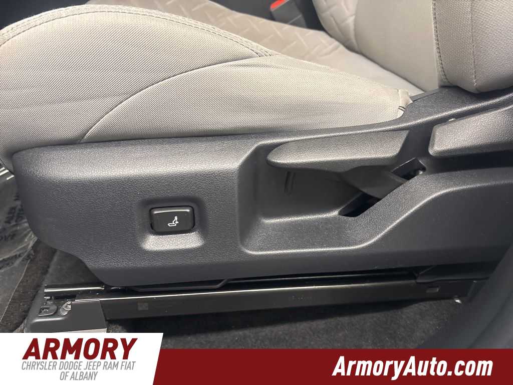 Thumbnail: 2024 Toyota Tacoma - 11