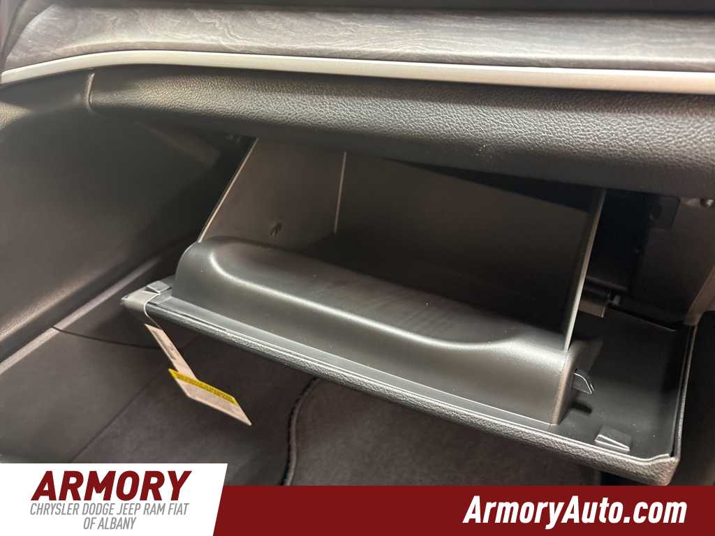 Thumbnail: 2026 Jeep Grand Cherokee - 46