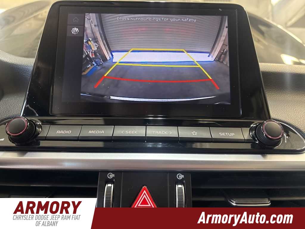 Thumbnail: 2023 Kia Forte - 17