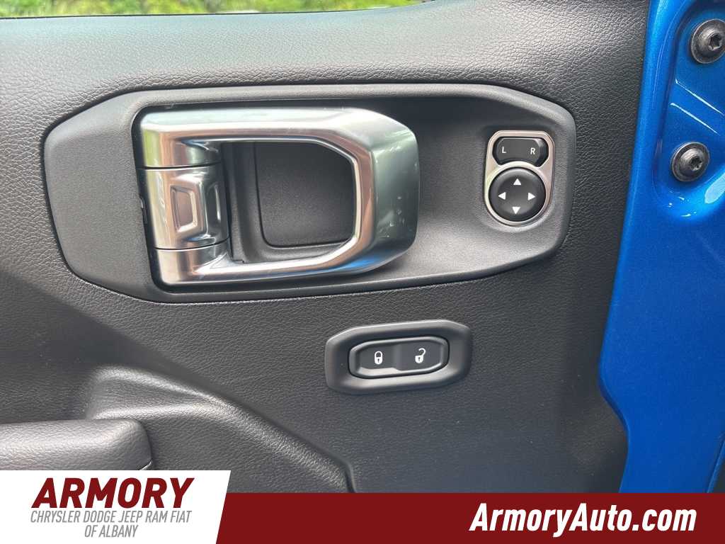 Thumbnail: 2025 Jeep Wrangler - 8