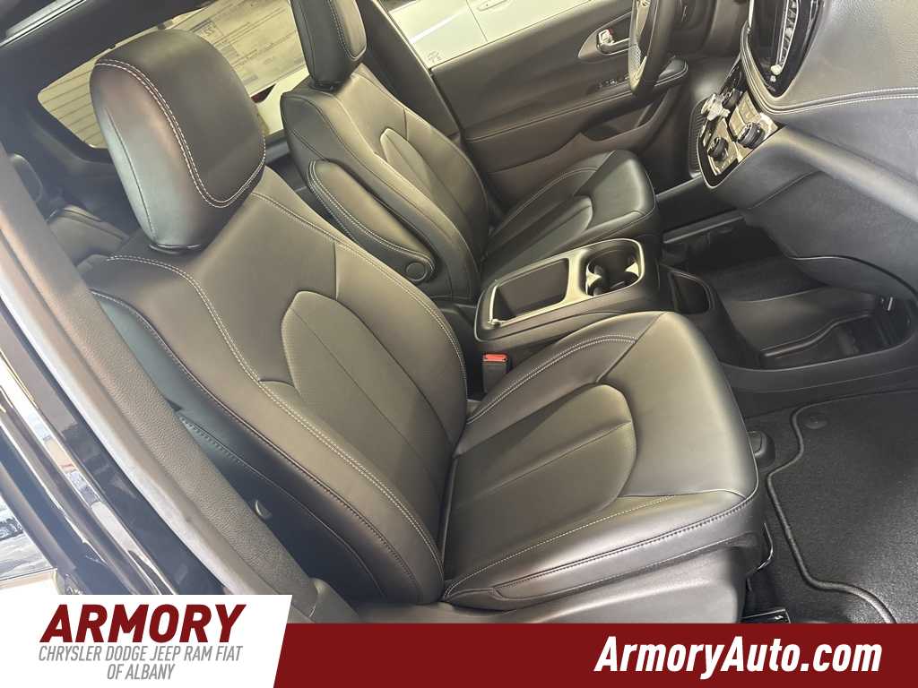 Thumbnail: 2026 Chrysler Pacifica - 33