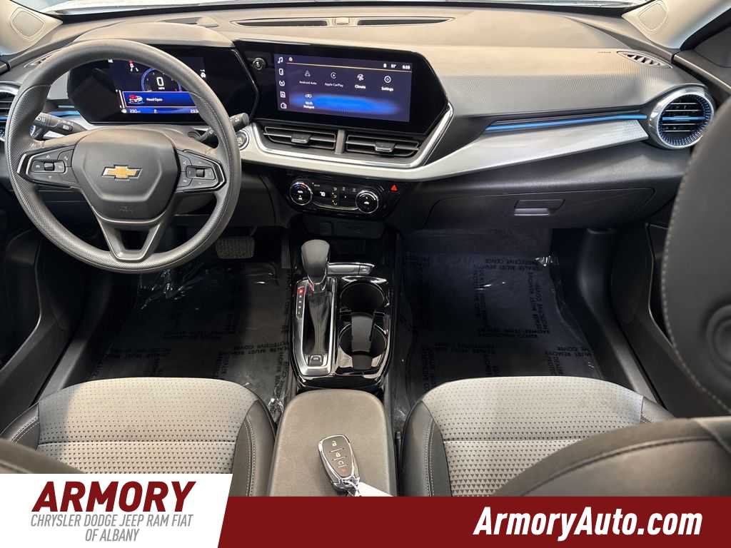 Thumbnail: 2025 Chevrolet Trax - 34