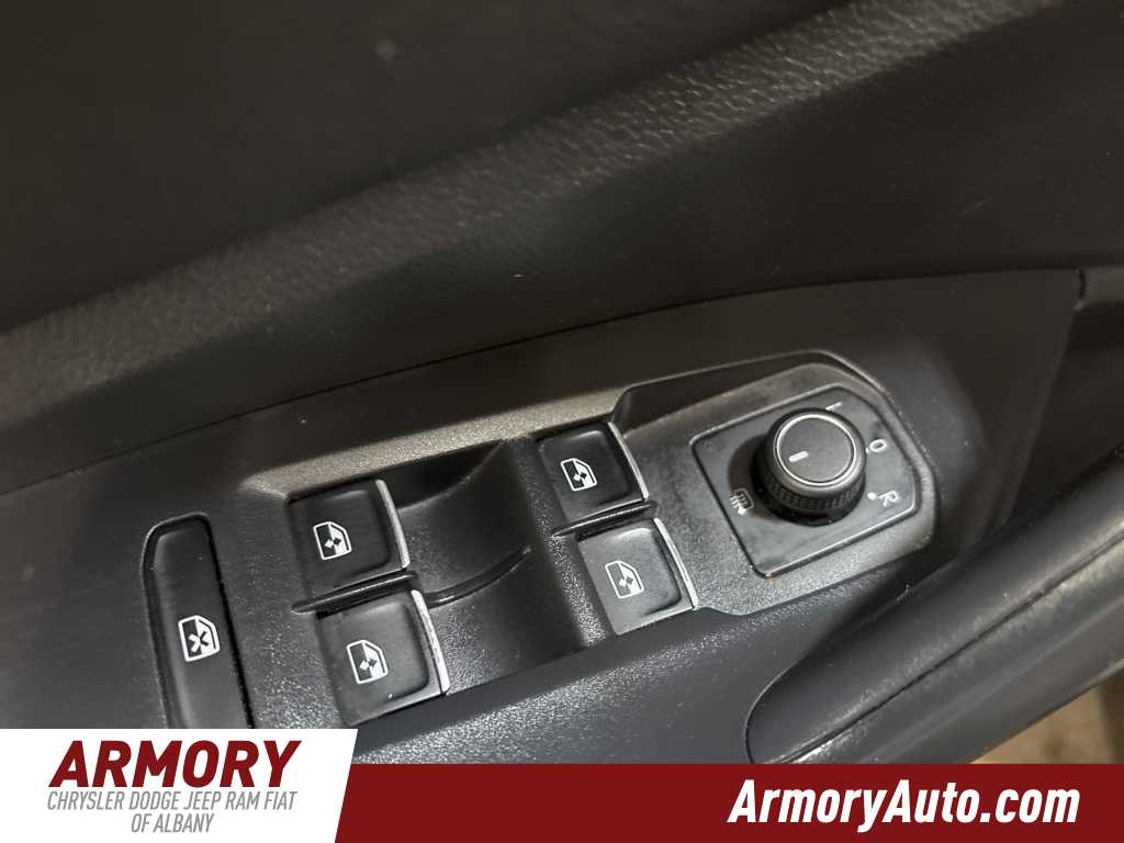 Thumbnail: 2024 Volkswagen Jetta - 7