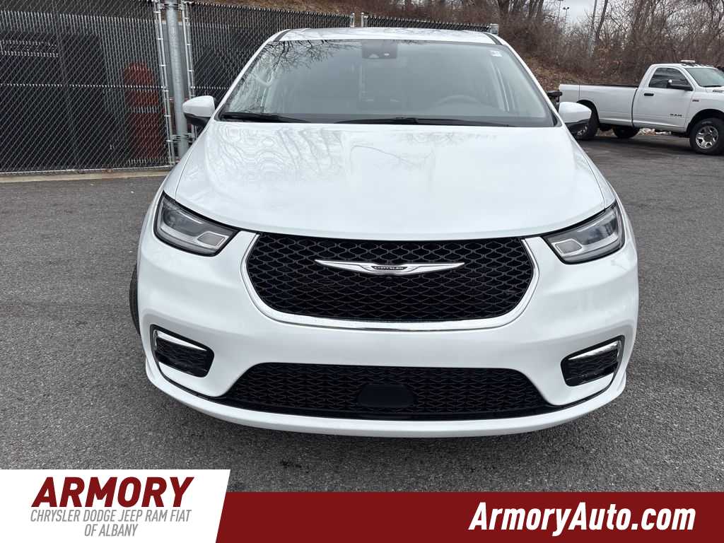 Thumbnail: 2023 Chrysler Pacifica - 2