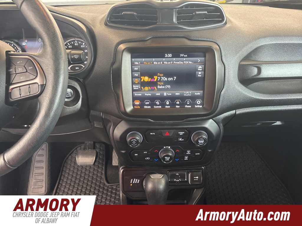 Thumbnail: 2022 Jeep Renegade - 18