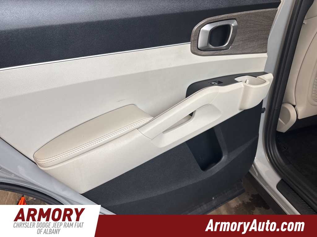 Thumbnail: 2022 Kia Sorento - 29