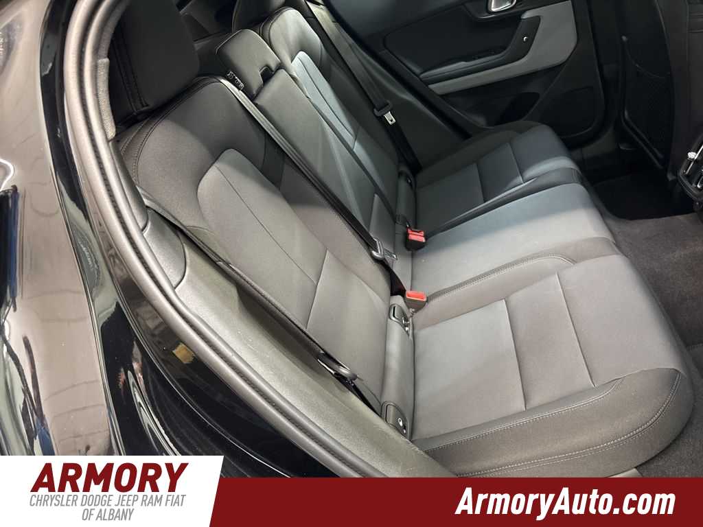 Thumbnail: 2021 Polestar 2 - 36