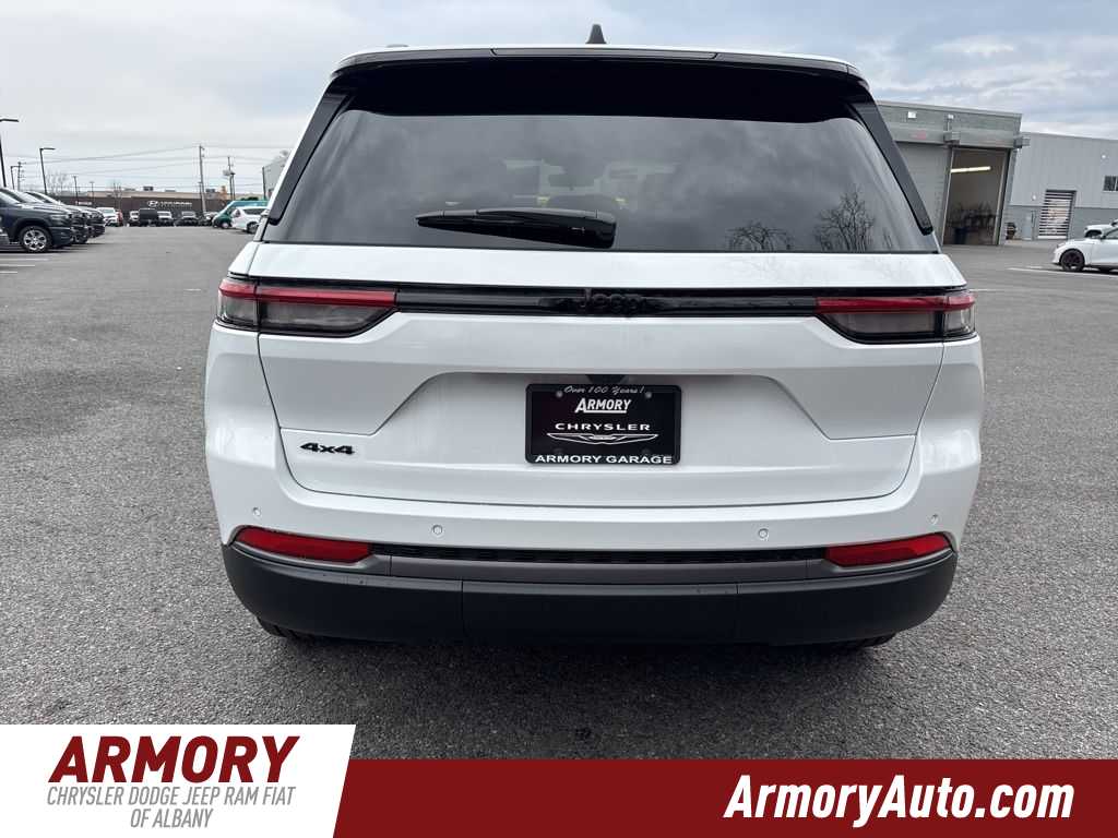 Thumbnail: 2026 Jeep Grand Cherokee - 5