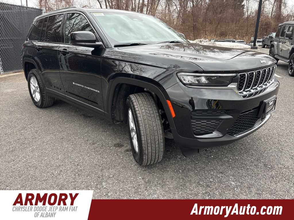 Thumbnail: 2026 Jeep Grand Cherokee - 3