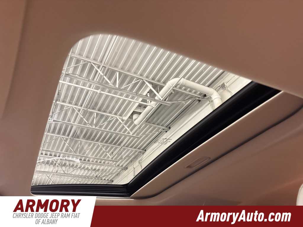 Thumbnail: 2020 Jeep Grand Cherokee - 19